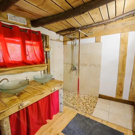 Le Coeur De La Foret B&B